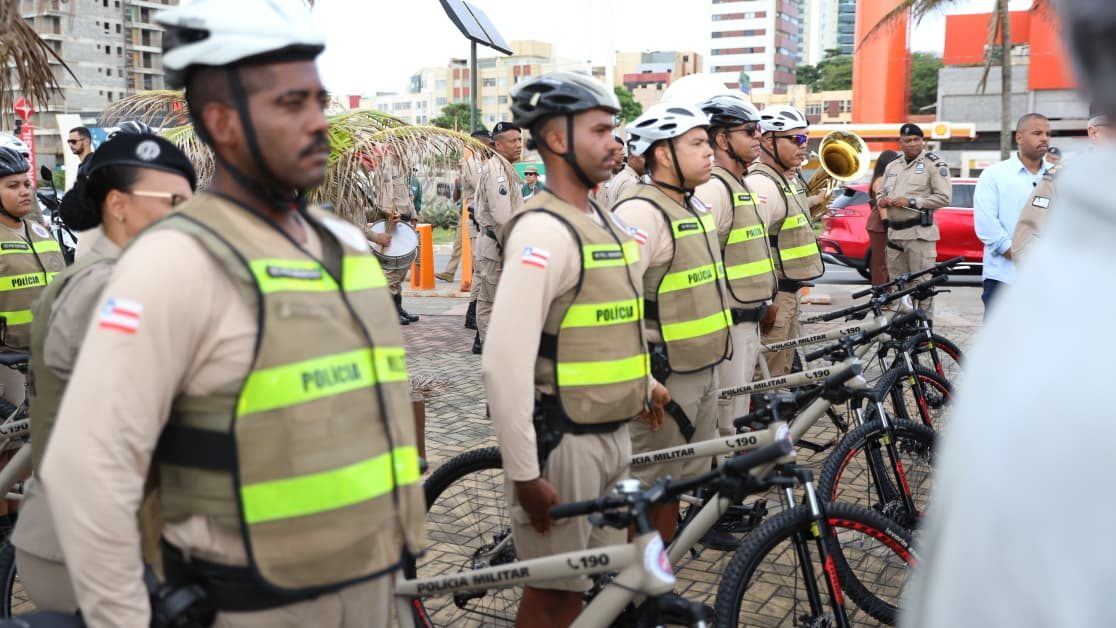 Policiais militares da Polícia Militar da Bahia (PMBA) em foto oficial — concurso PMBA e CBMBA
